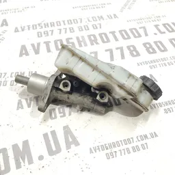 Головний тормозний циліндр Ford Focus MK2 (04-11) 1.6D фото 2