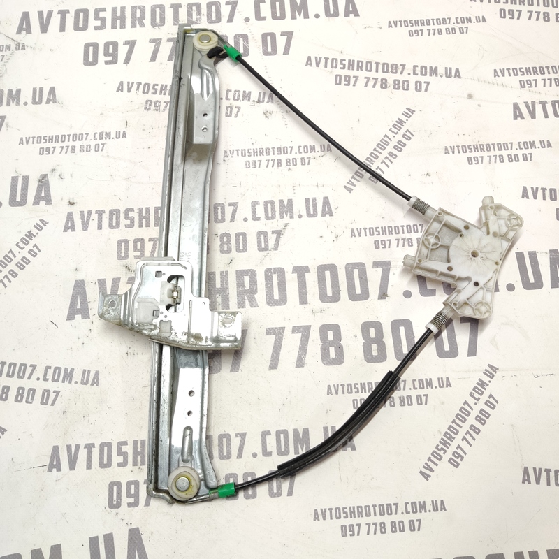 Склопідіймач пер. правий Peugeot 407 04-11 2.0D 9644893480