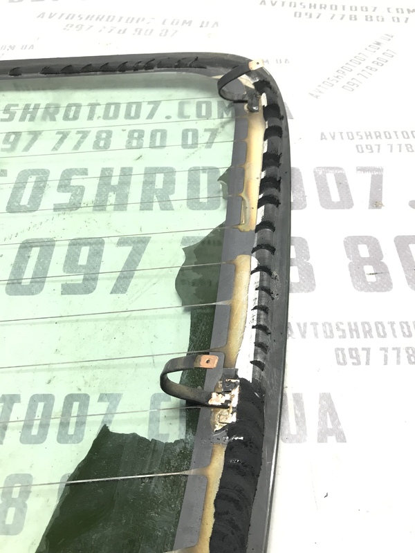 Скло дверей заднє праве Citroen Berlingo 1 (96-08) 1.6D
