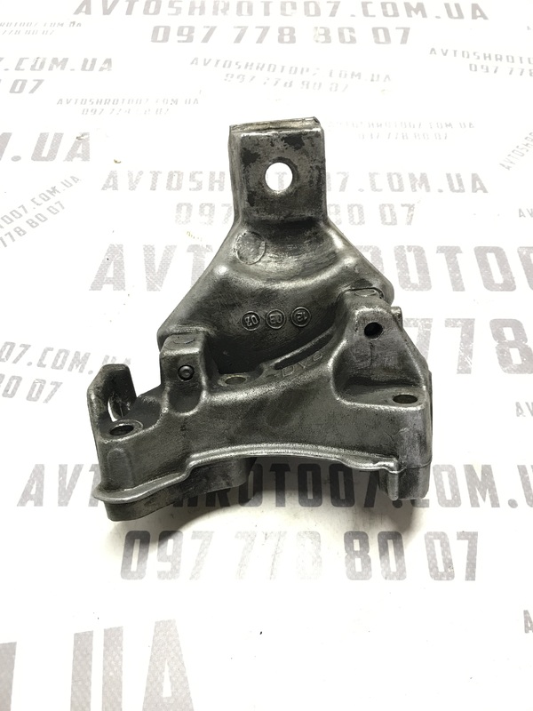 Кронштейн двигуна Citroen Berlingo 1 (96-08) 1.6D 964477250 фото 2