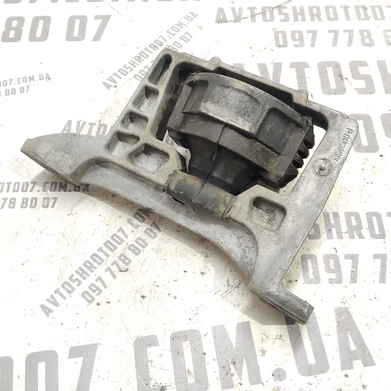Подушка двигуна Ford Focus MK2 (04-11) 1.6 дизель права