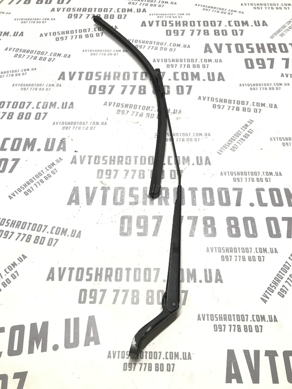 Двірник передній правий Peugeot 407 (04-11) 2.0 дизель