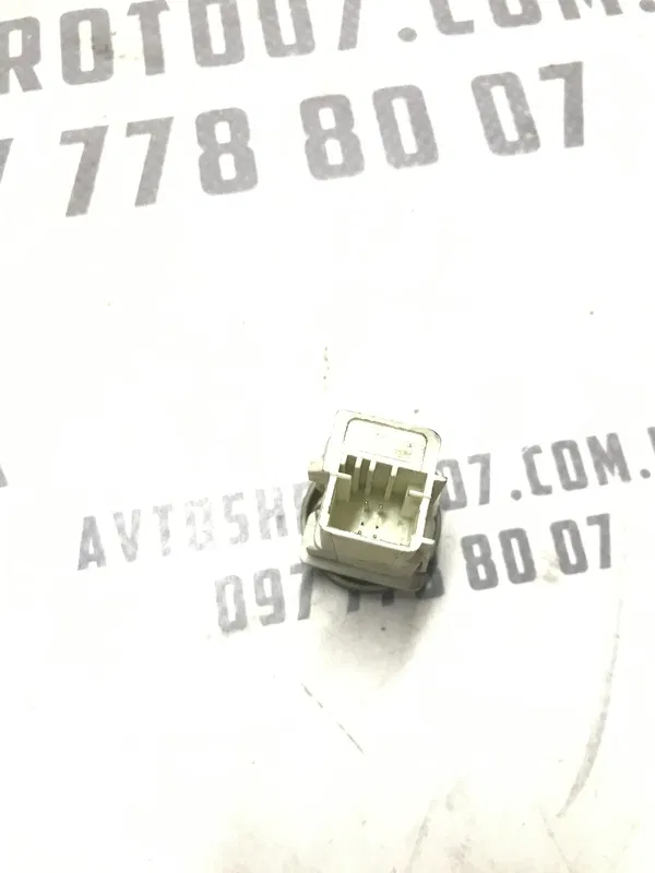 Кнопка обігріву заднього скла Citroen Berlingo (96-08) 1.6D