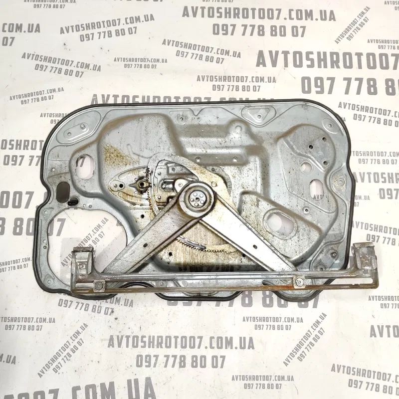 Склопідіймач передній лівий Ford Focus MK2 (04-11) 1.6D