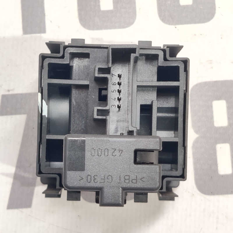 Кнопка фар Renault Grand Scenic 3 (09-16) 1.6D 251900001R