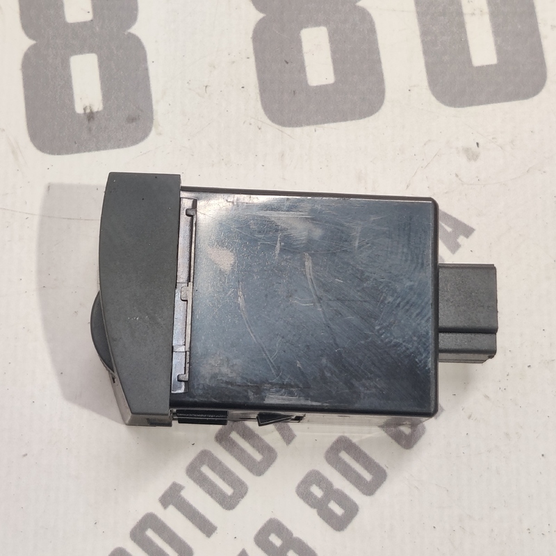 Кнопка коректора фар Hyundai Elantra 4 06-11 1.6Б 751u00080