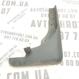 Бризговик передній правий Nissan X-Trail T30 (01-07) 2.5