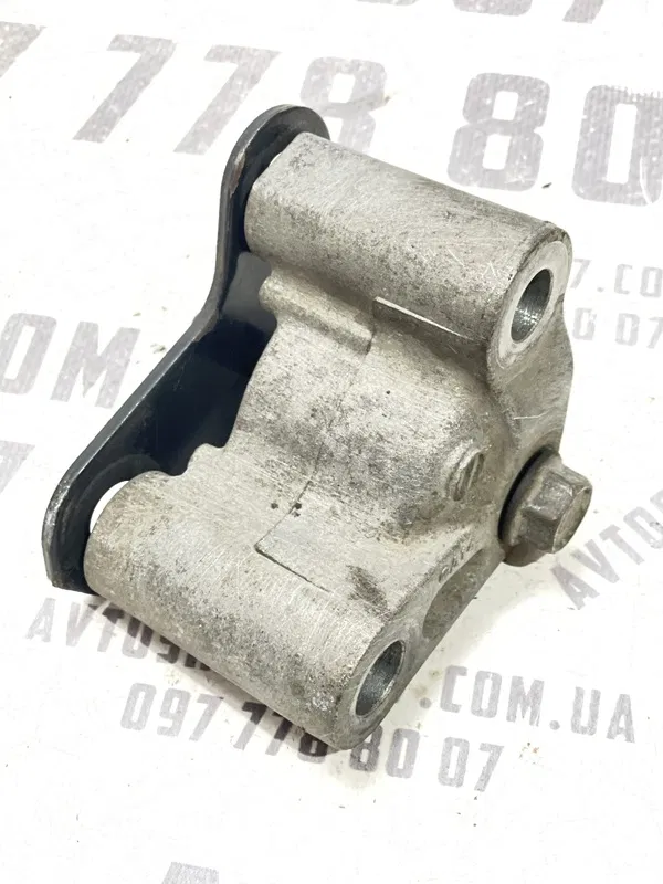 Кронштейн Mazda 6 GY (02-07) 2.0 Бензин