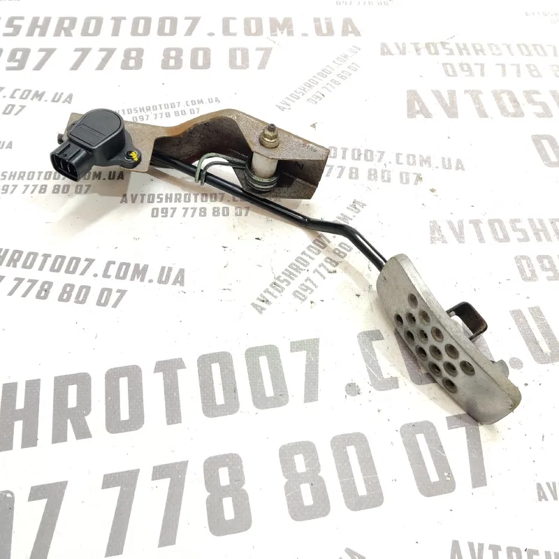 Педаль газу Nissan X-Trail T30 (01-07) 2.5 18919AM810