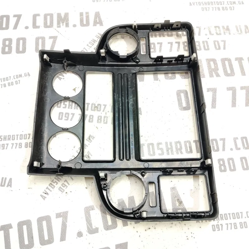 Накладка салону Nissan X-Trail T30 (00-07) 2.5 Бензин