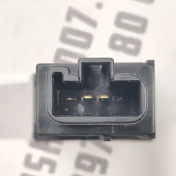 Кнопка лючка бака Toyota Avensis T25 (03-08) 2.0 Дизель фото 4