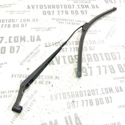 Двірник лівий Toyota Avensis T25 (03-08) 2.0D
