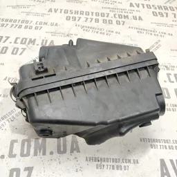 Корпус повітряного фільтра Toyota Avensis T25 (03-08) 2.0D фото 3