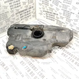 Бак паливний Toyota Avensis T25 (03-09) 2.0 дизель