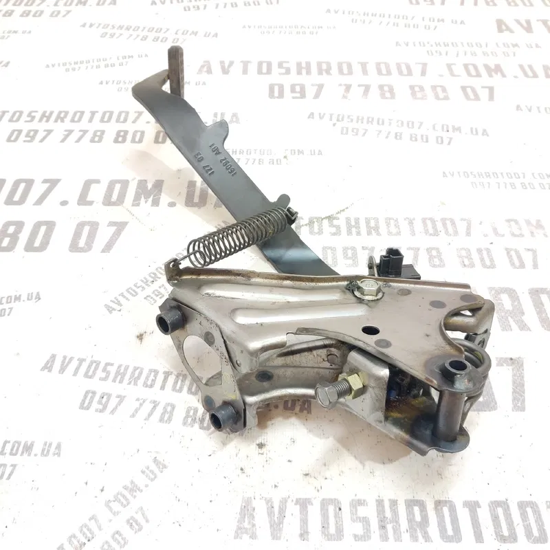 Педаль щеплення Toyota Avensis T25 (03-09) 2.0 дизель