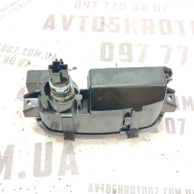 Попільничка Mazda 6 GY (02-08) 2.0 Бензин