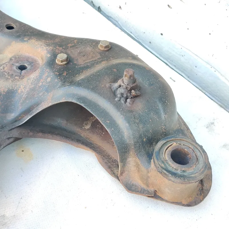 Підрамник передній Toyota Avensis T25 (03-09) 2.0D