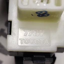 Кнопка склопідіймача Toyota Avensis T25 (03-09) 2.0 дизель фото 5