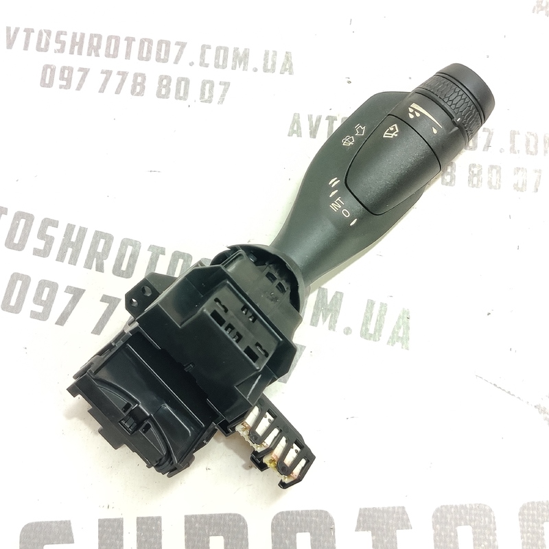 Перемикач підрульовий Volvo S60 (18-) 2.0Б правий 31674104