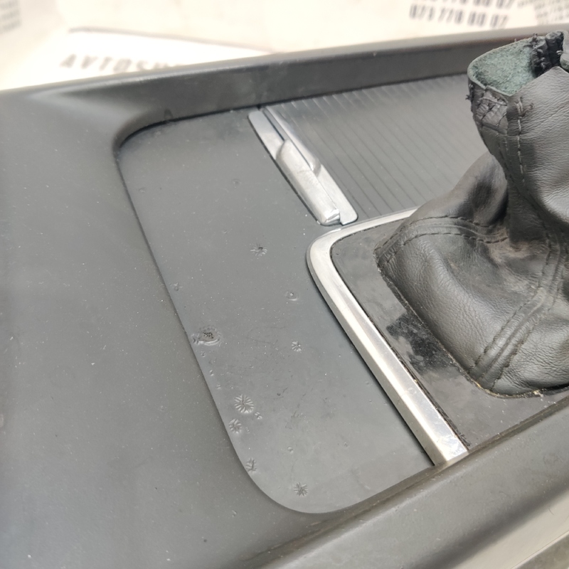 Консоль центральна Volvo S60 III (19-24) 2.0 Бензин