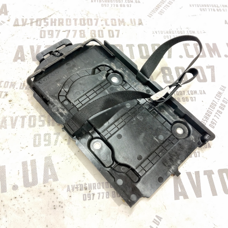 Крепіж акумулятора Volvo S60 III (18-) 2.0Б 31479348