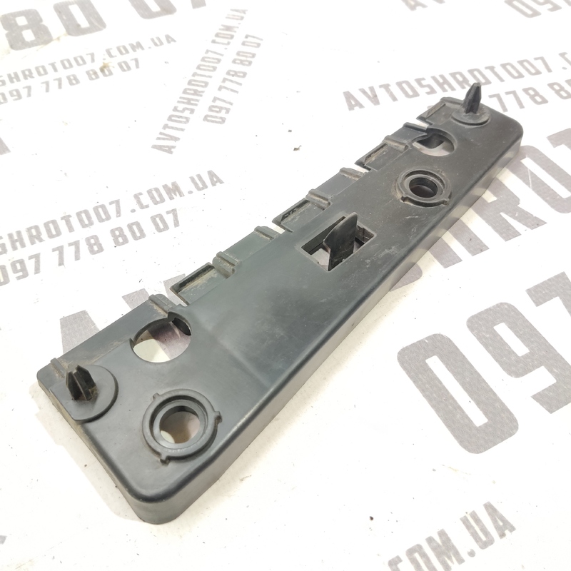 Кронштейн порога Volvo S60 III 18- 2.0Б пер лів OEM 31448916