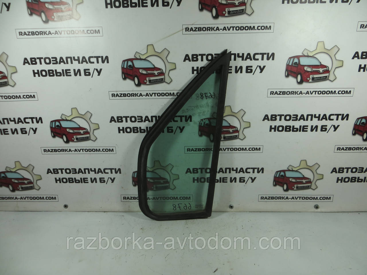 Скло передніх правих дверей Iveco Daily E3, Renault Master 2, Mascott. ОЕ: 7700351164