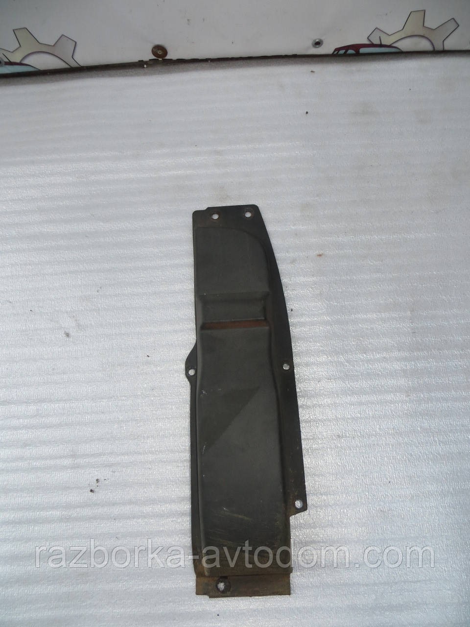 Накладка кузова передня права зовнішня Iveco Daily E3 (2000-2005) OE:500344632