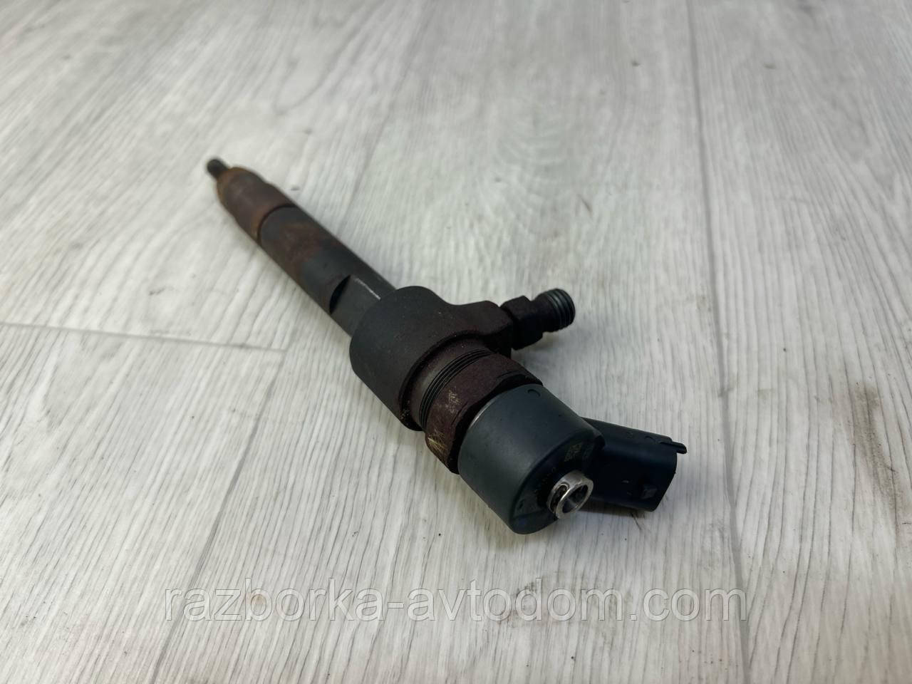 Форсунка дизельна BOSCH 1,9CDTI Opel Zafira B (05-), Astra H, Vectra C, Fiat Doblo OE:0445110276
