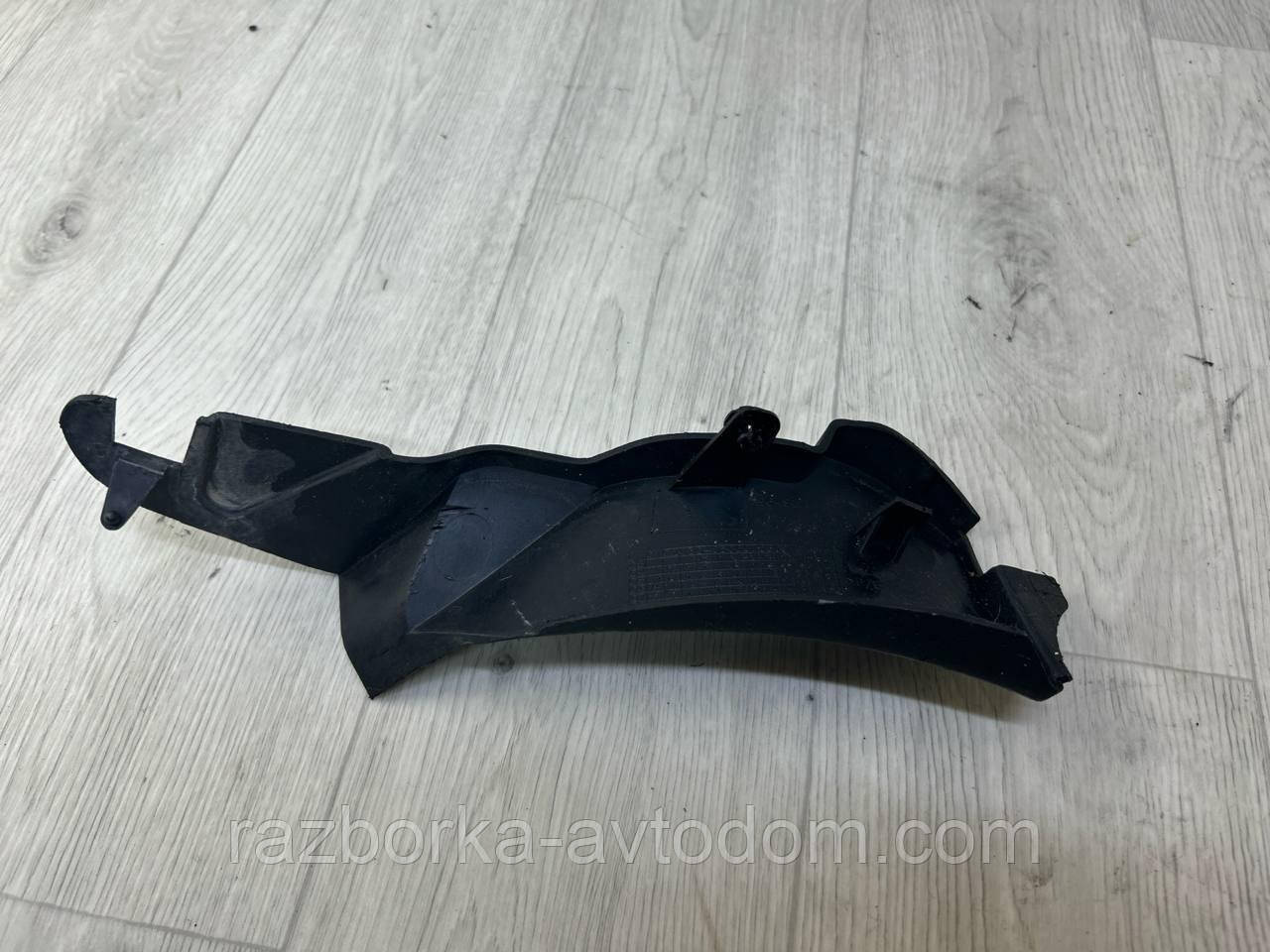 Накладка/Обліцовка петлі капота права PEUGEOT 407 (04-11) OE:9649124480 фото 2