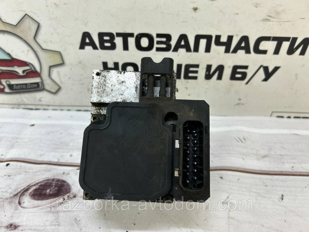 Блок ABS АБС під ESP VW Passat B5 (96-05), Audi A8 94-02, A6 97-04, A4, Skoda SuperB OE:0265202401