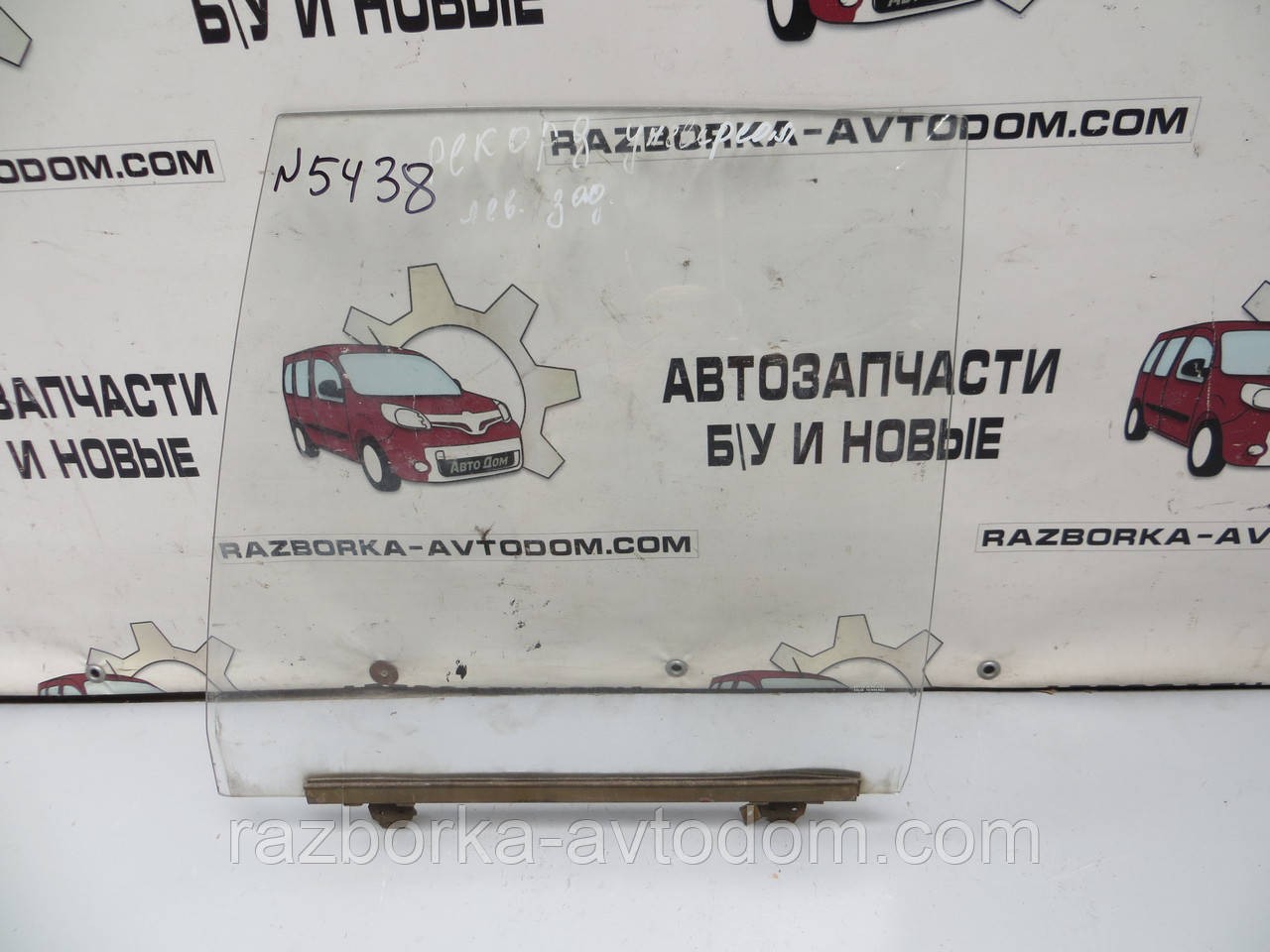 Скло задньої лівої двері Opel Rekord (1982-1986)
