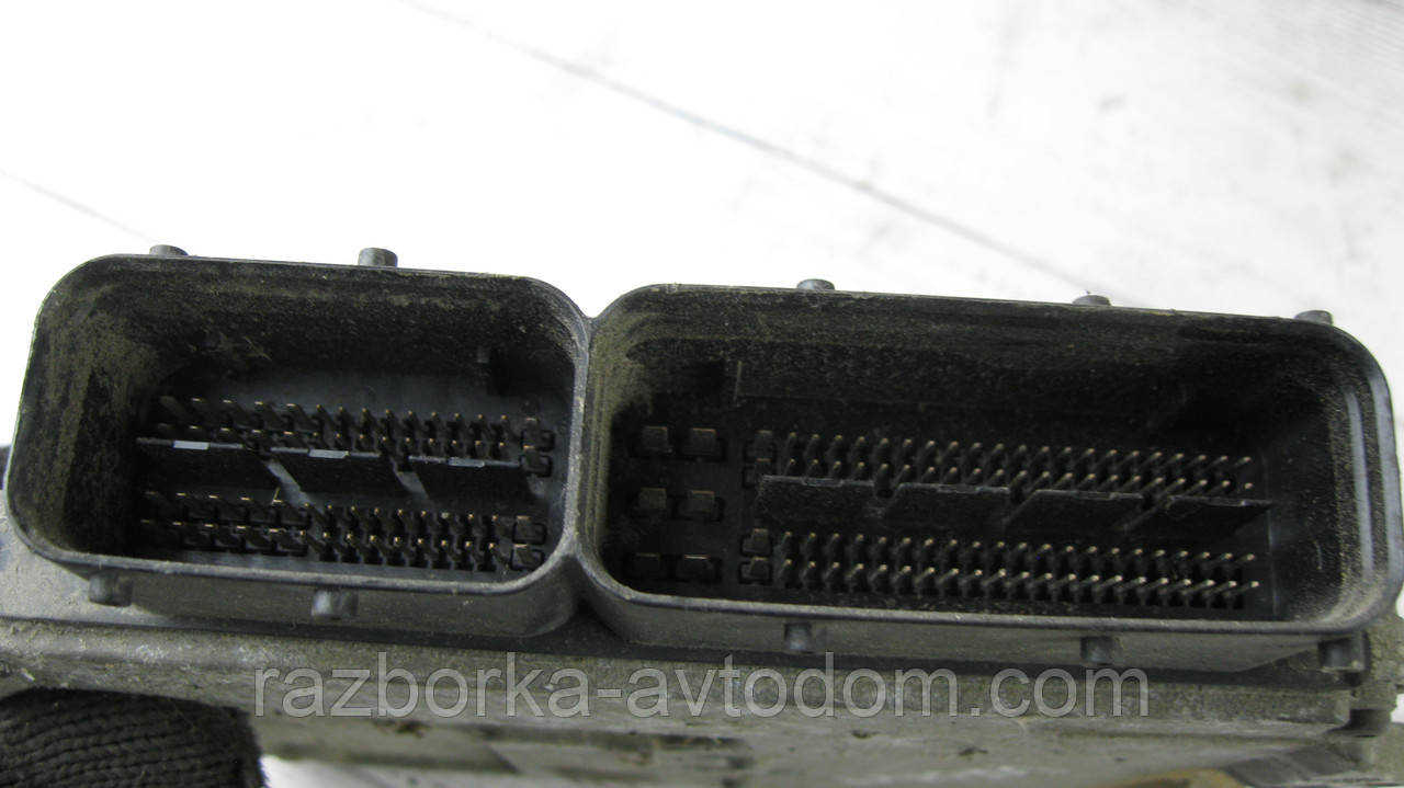 Блок керування двигуном (ЕБУ) Opel Combo C (2001-2011) 1.3CDTI OE:55574590