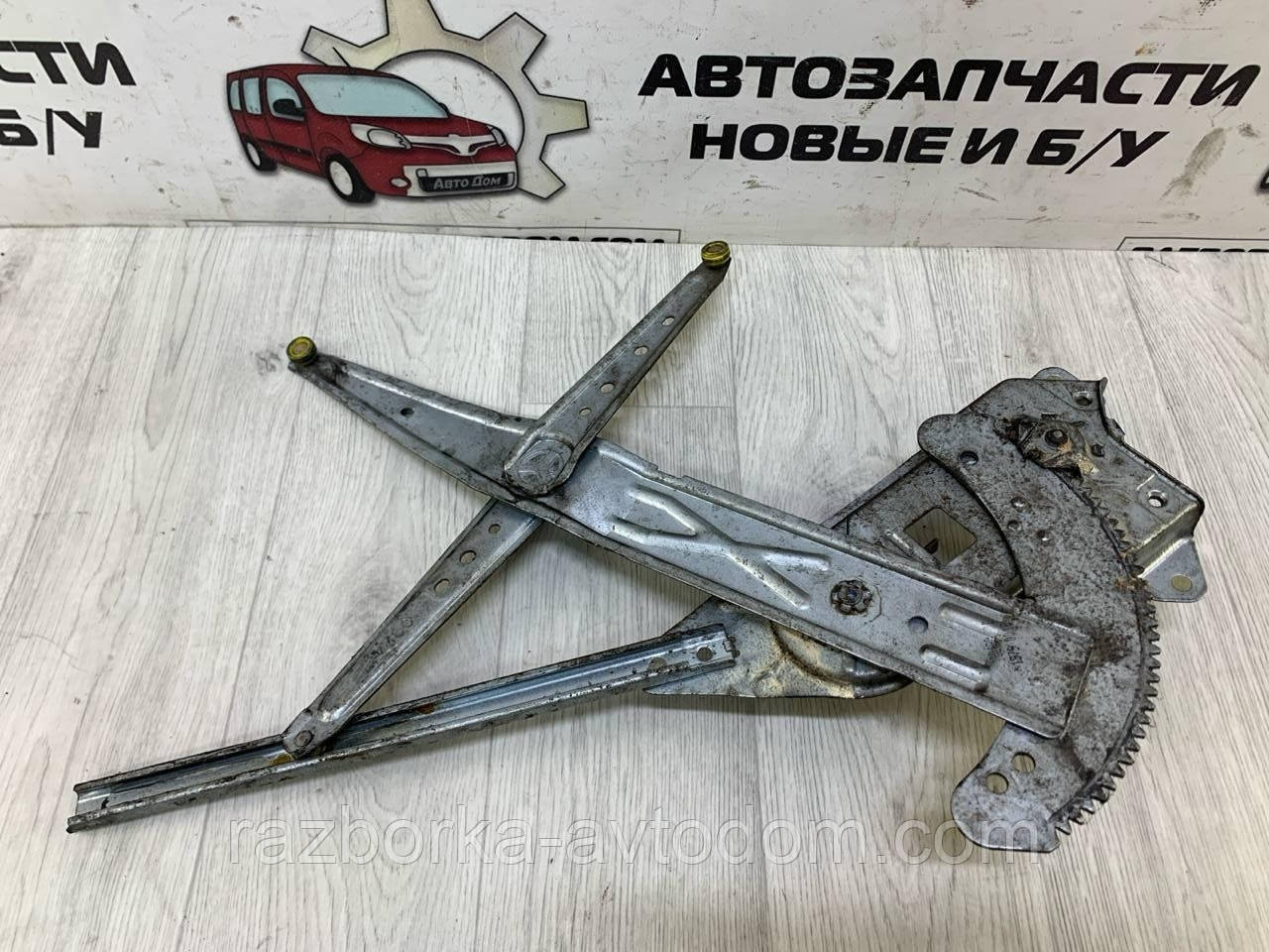 Склопідіймач механічний правий дефект Renault Kangoo (1997-2007) OE: 8200157006