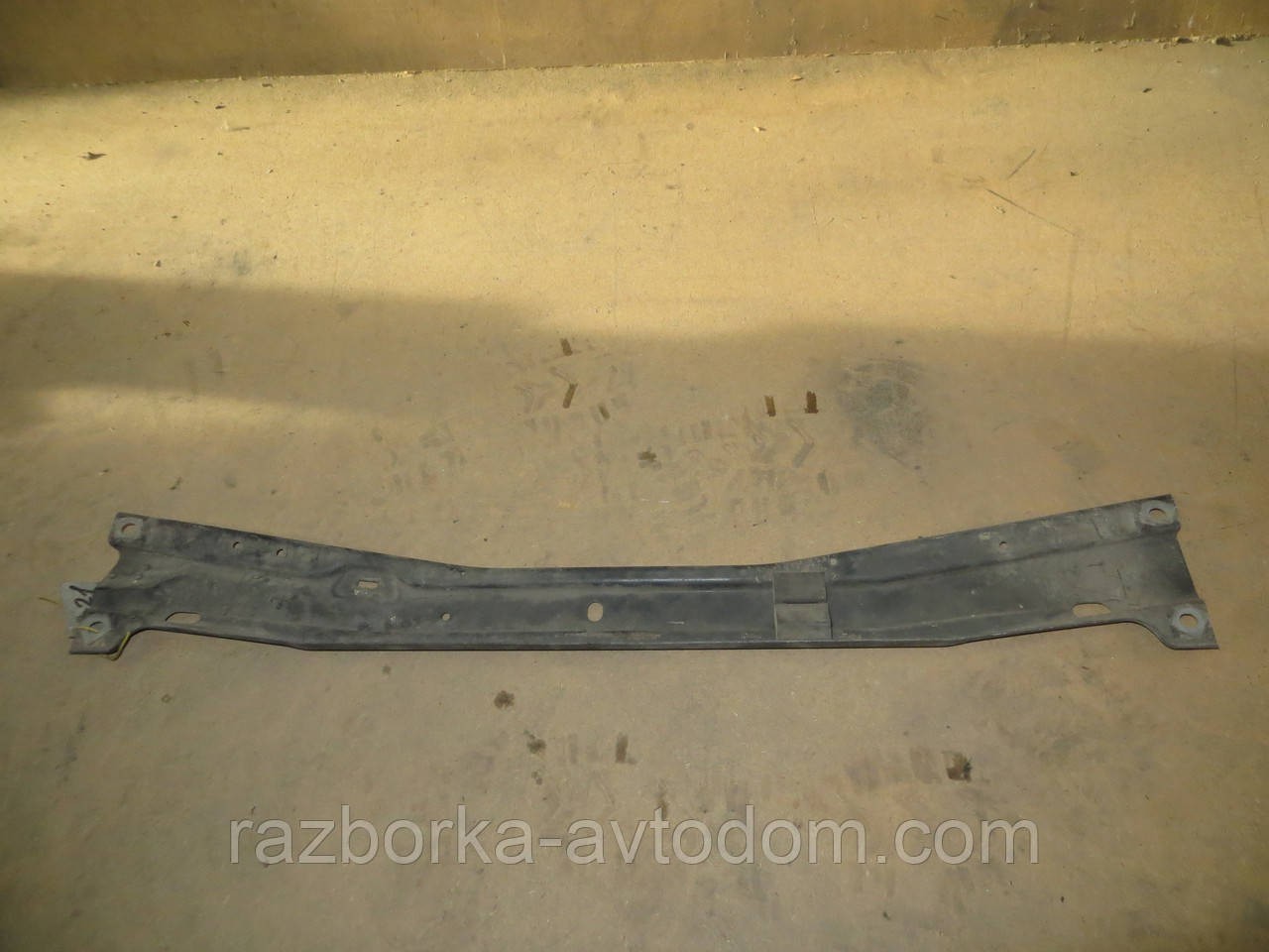 Панель передня верхня Renault 21 (1989-1994) OE:7700763565