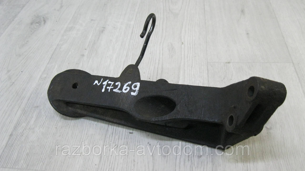 Кронштейн КПП VW Transporter T4 (1990-2003) OE: 044199207F