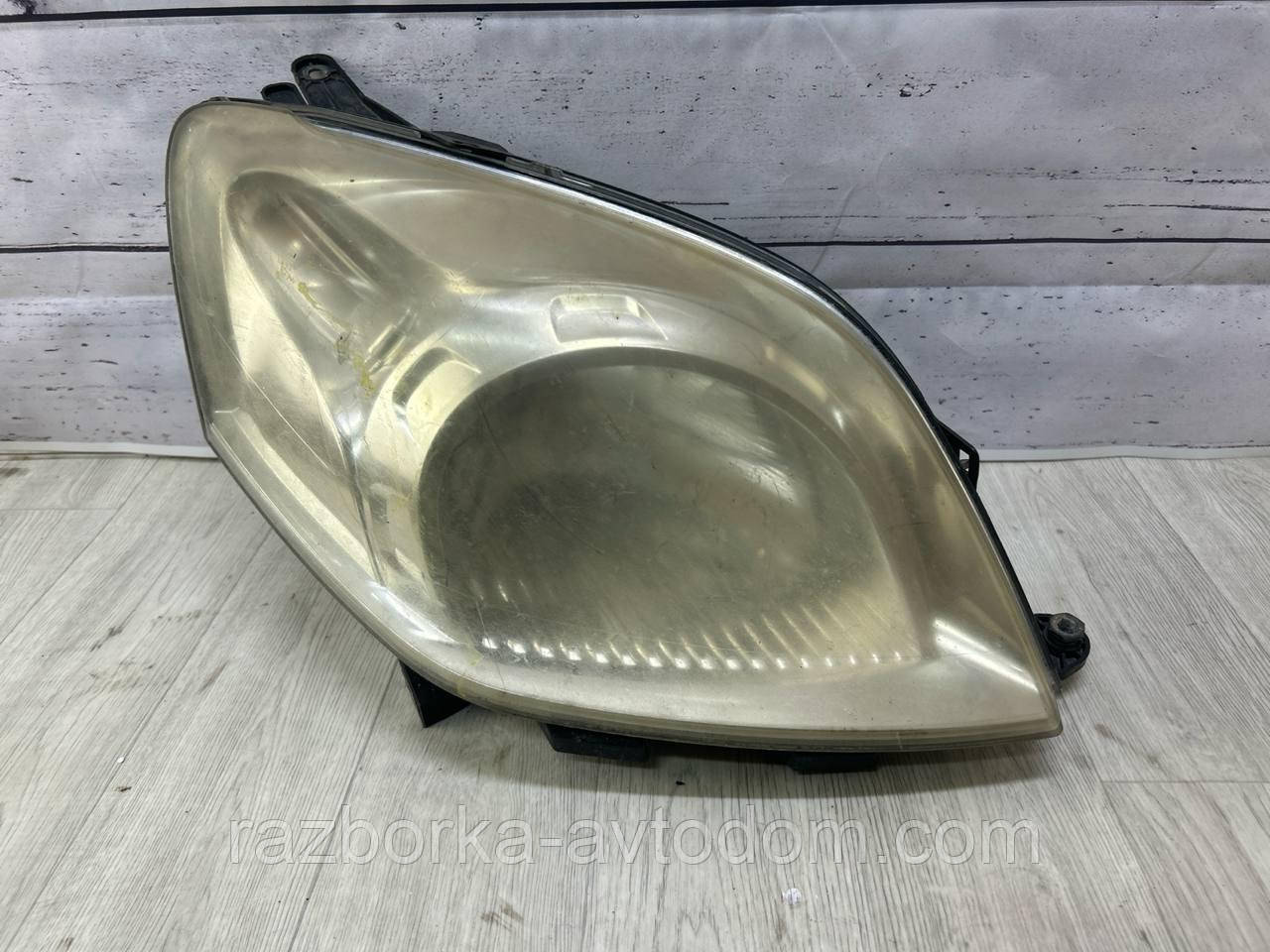 Фара передня права Fiat Fiorino (07-), QUBO (07-), Bipper (07-) Nemo (07-) OE:1353197080