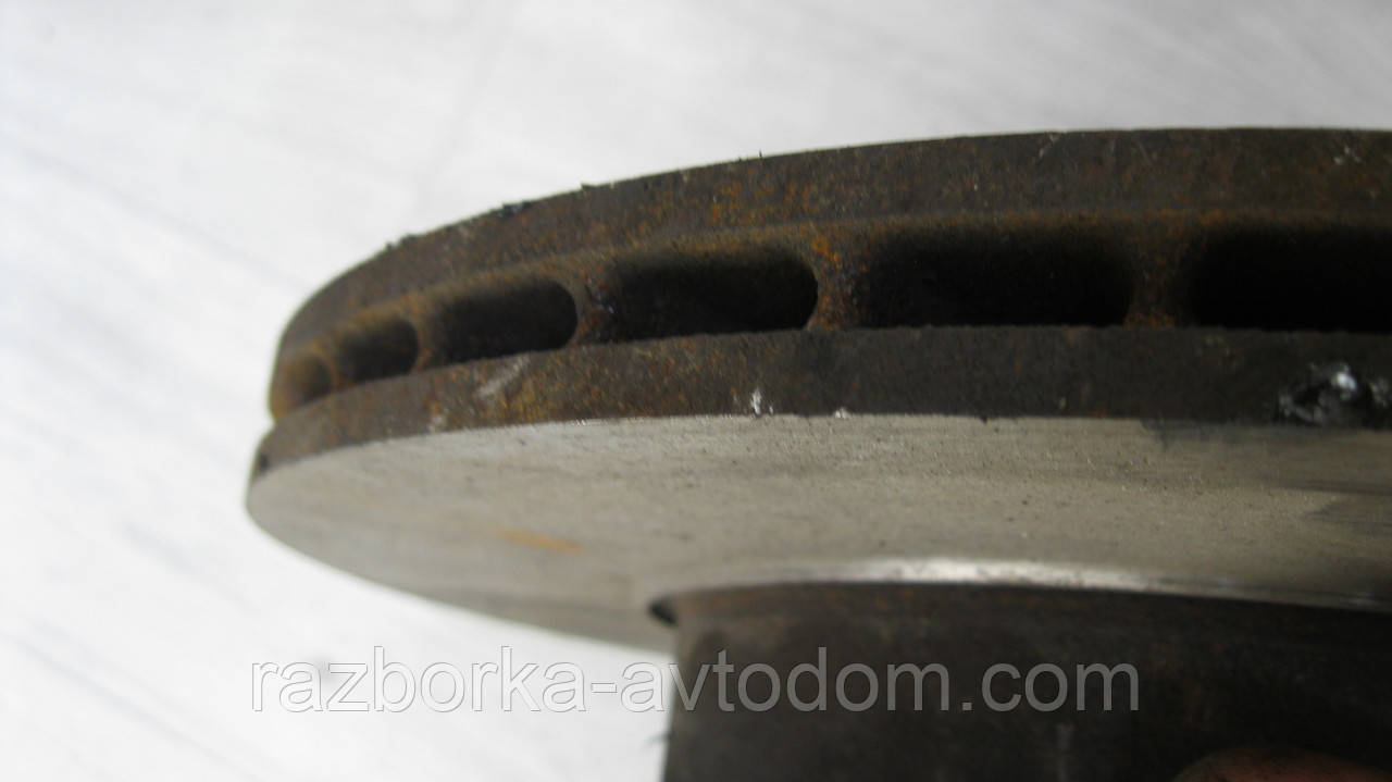 Диск гальмівний передній вентильований VW T4 (1990-2003) OE: 701615301A фото 2