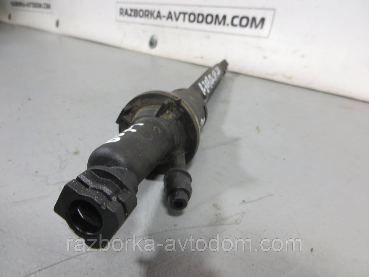 Головний циліндр зчеплення Peugeot 307 (2001-2008) ОЕ: 218282