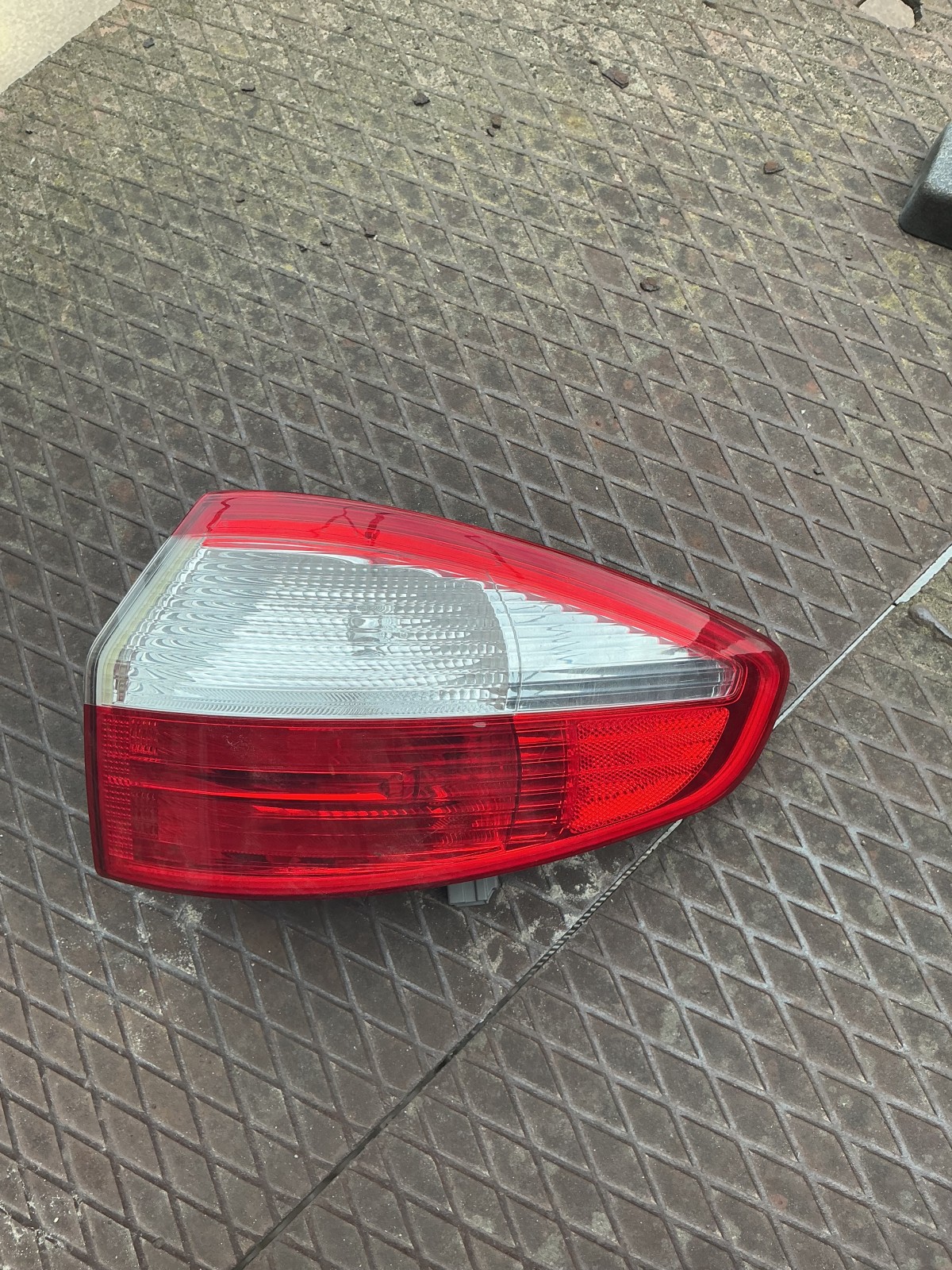 Ліхтар задній Ford Fiesta 4