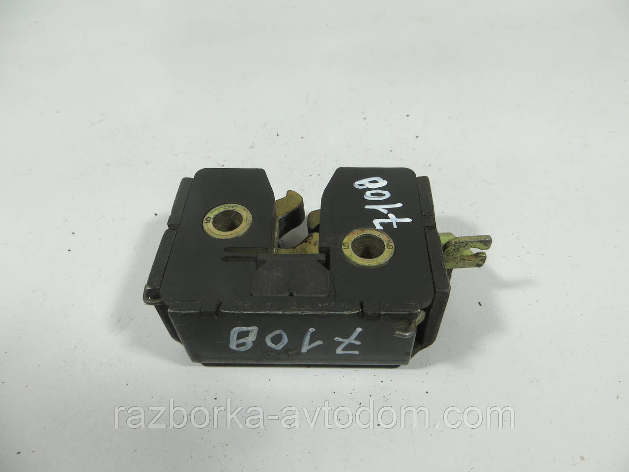 Засувка (замок) заднього сидіння FORD TRANSIT (1986-2000) ОЕ: 92VB-62652-B