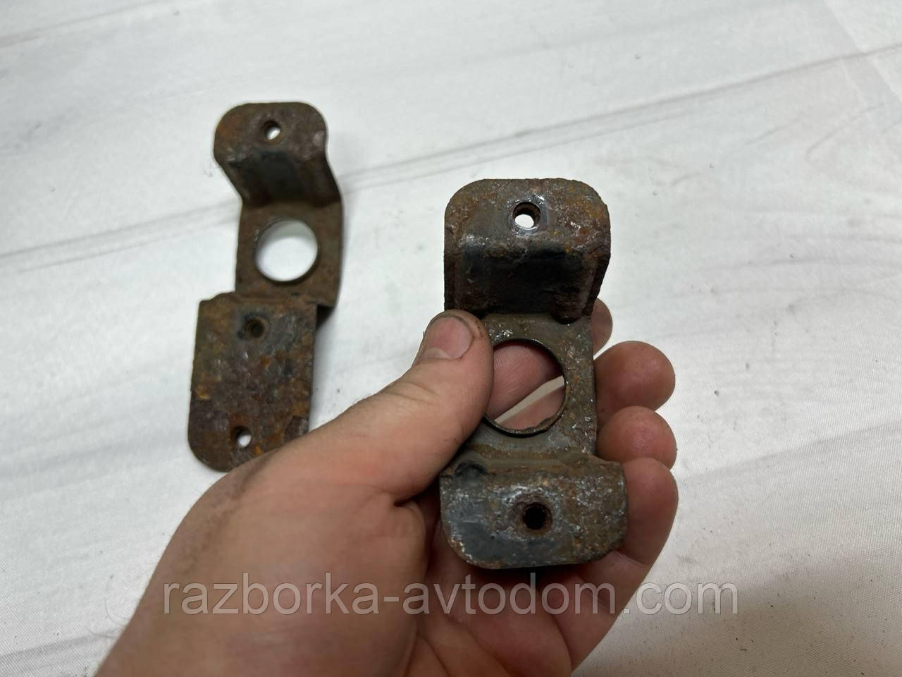 Кріплення радіатора охолодження права та ліва (комплект) Hyundai Getz (02-10) 1.5crdi OE:253331c000 фото 2