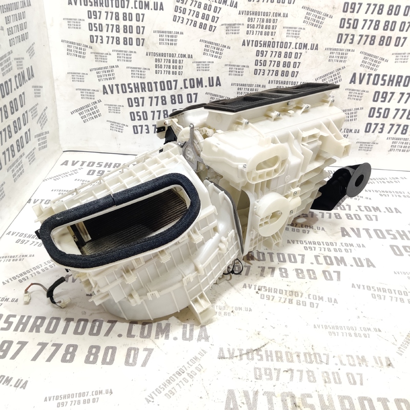 Корпус пічки Infiniti Q50 (13-24) 3.0 бенз 271104GF0A