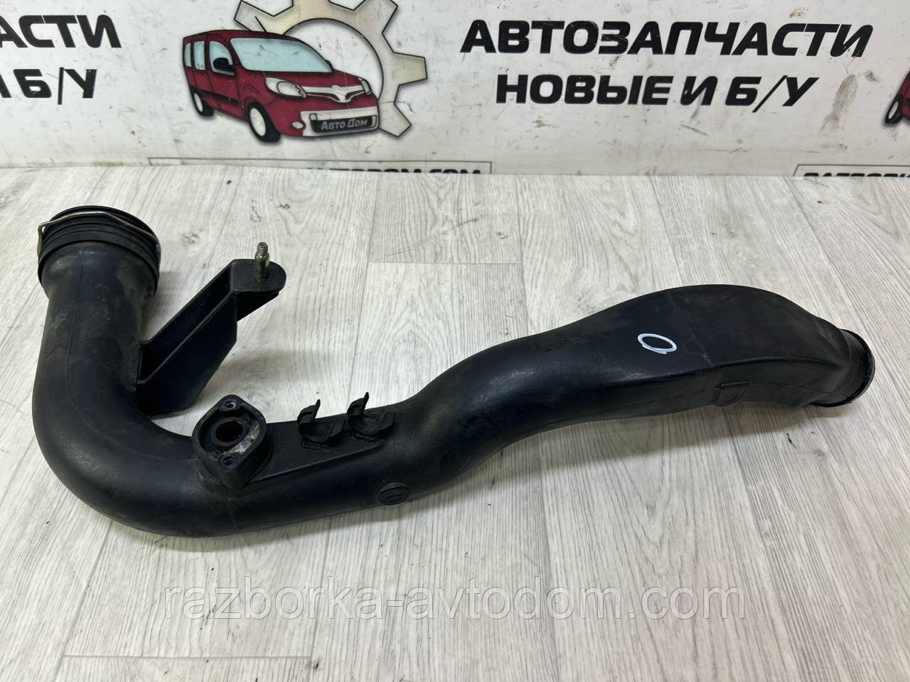 Патрубок інтеркулера 1,9TDI,2.0TDI SKODA Superb 1 (02-08) OE: 3b0145762c, 3b0145762b, 3b0145762e, 3b0145762d