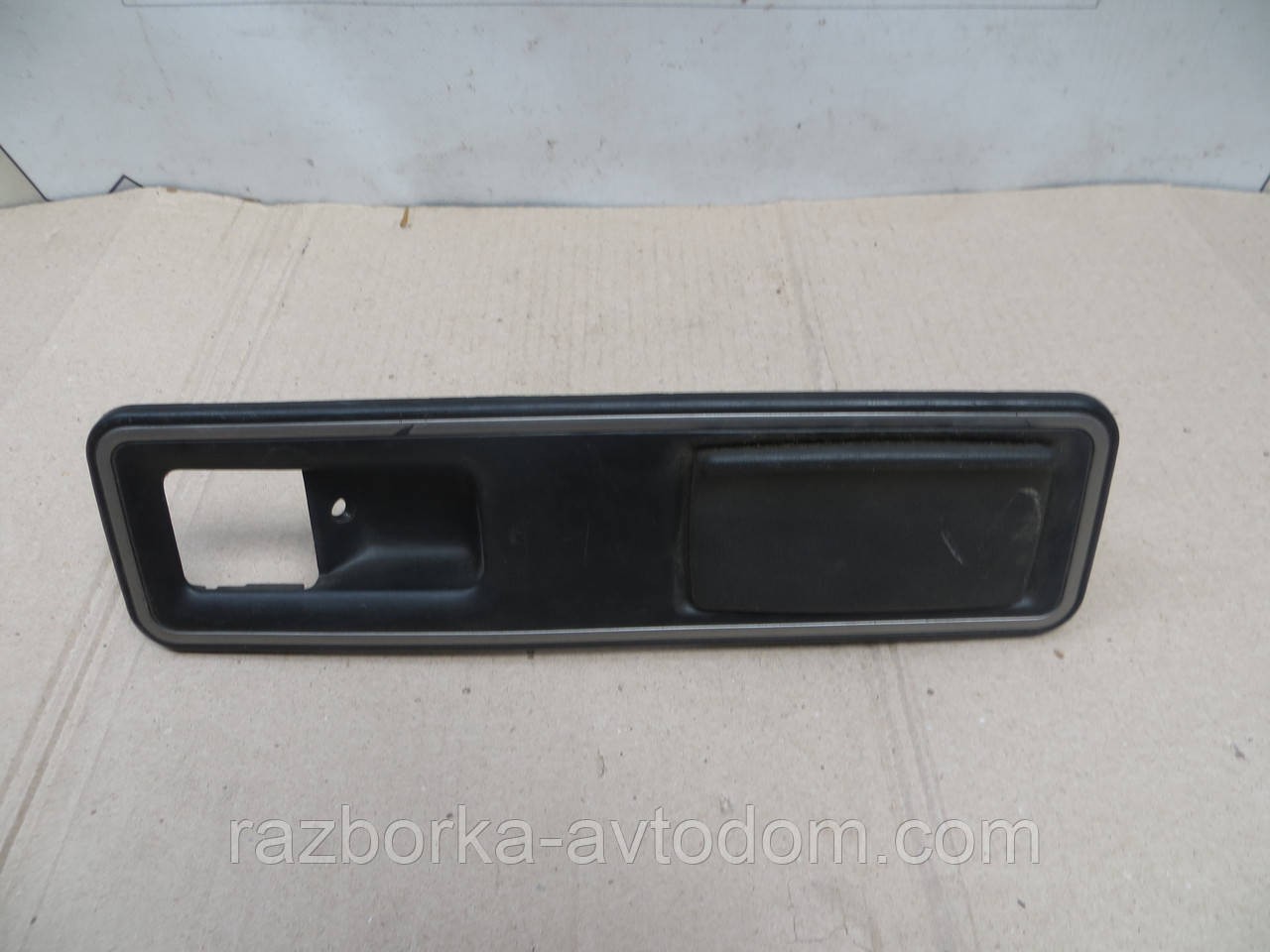 Пепельниця корпус ручки задньої лівої двері Ford Scorpio (1985-1994) OE:86GB-A266A21-AB