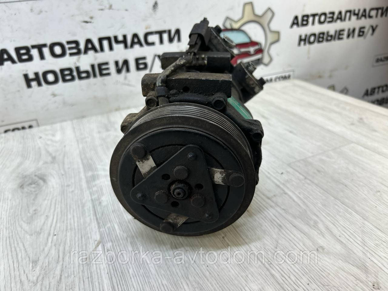 Компресор кондиціонера 1.6TDC Ford Focus 2, C-max, Fusion, Mazda 3, Volvo V50 OE:3m5h19d629sa