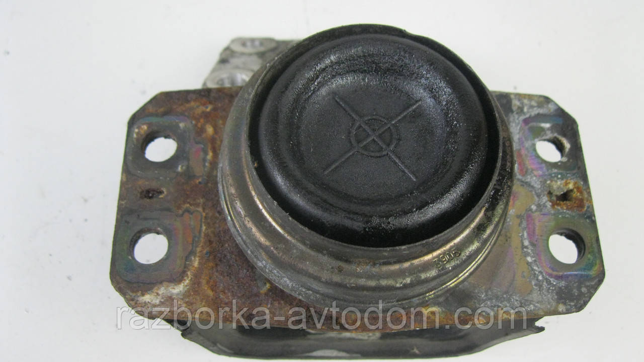 Подушка двигуна права верхня Citroen C4 (2004-2010) OE:1839 90