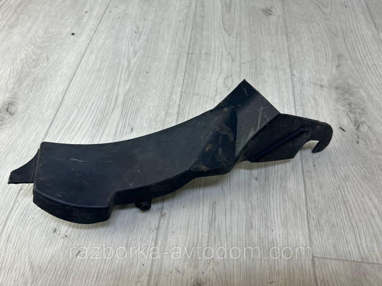 Накладка/Обліцовка петлі капота ліва PEUGEOT 407 (04-11) OE:9649124580
