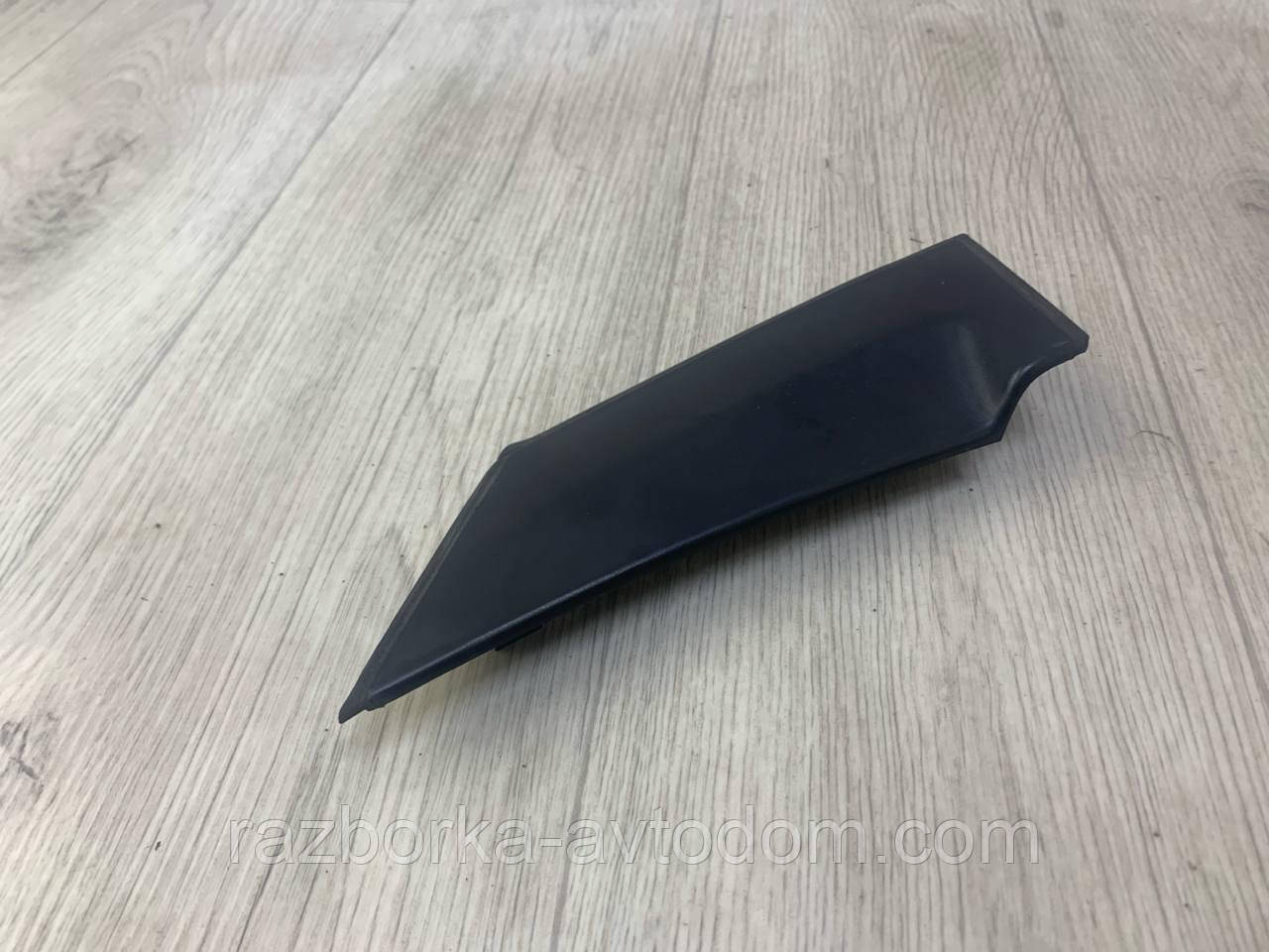Накладка дзеркала дверей передньої правої PEUGEOT 308 (07-13) OE:9656650980