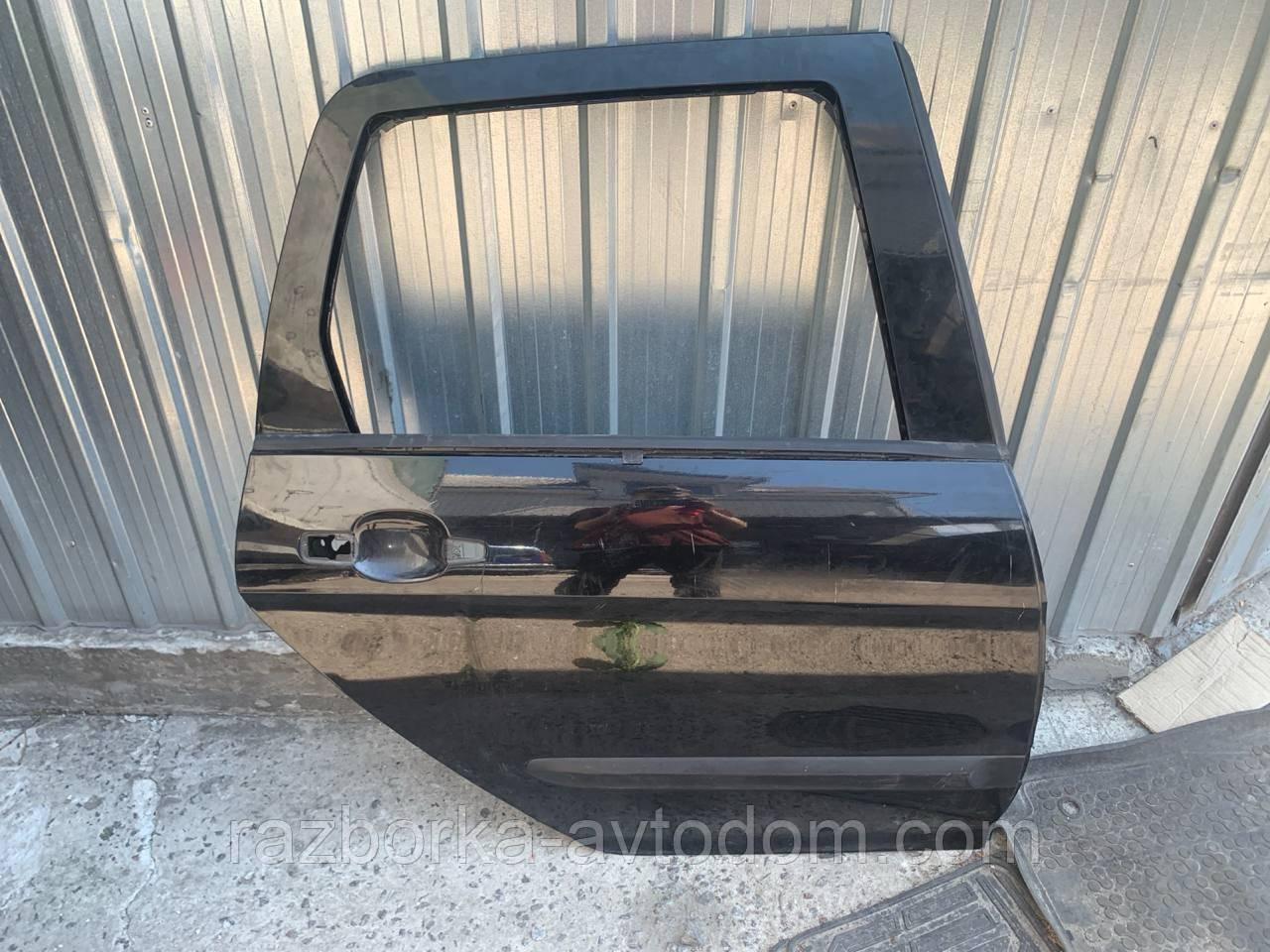 Двері задні права Peugeot 308 (07-13) OE:9008W9
